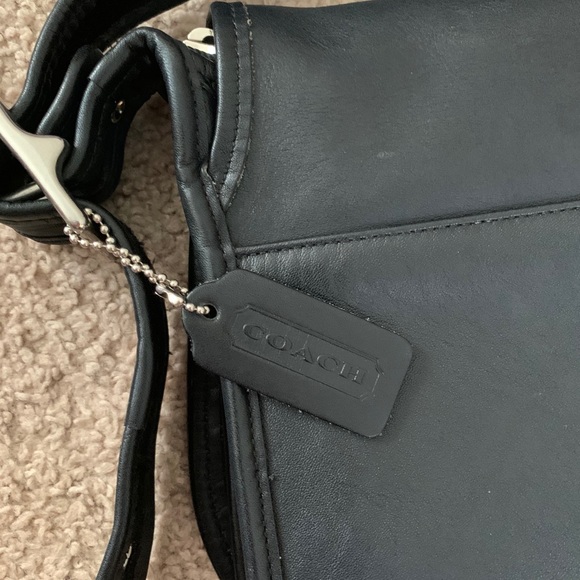 Black Leather Coach Satchel Purse - Picture 2 of 8
